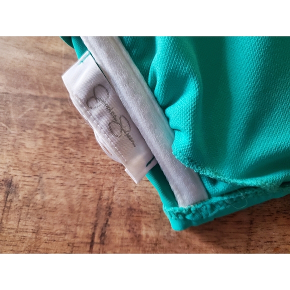 Jessica Simpson Laser Cut Bikini Top - Picture 7 of 7